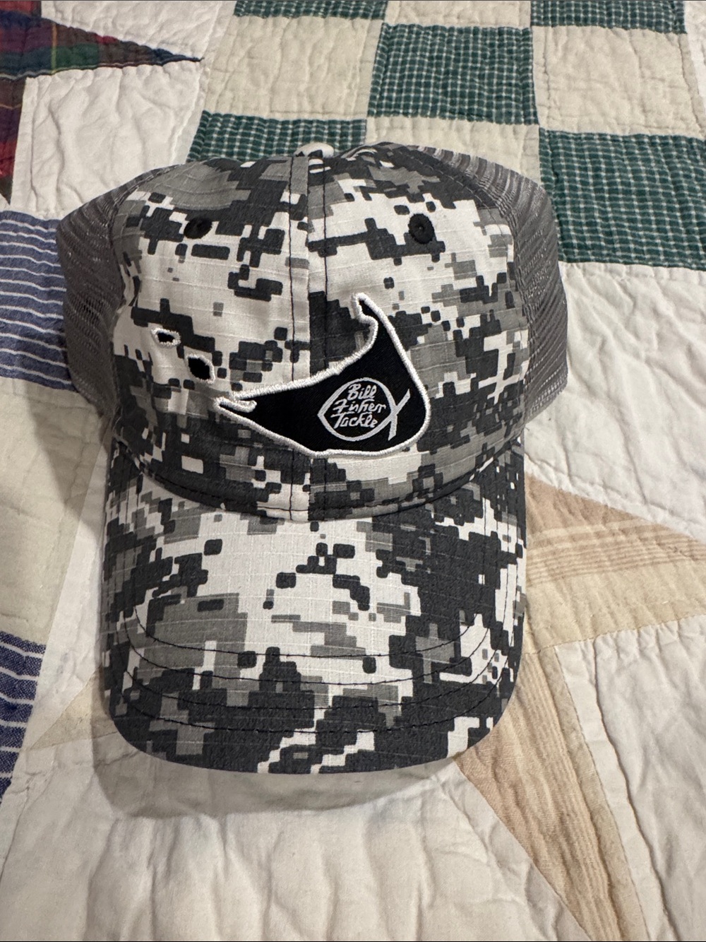 Bill Fisher Tackle Men’s Digital Camo Trucker Hat - Black & Gray
